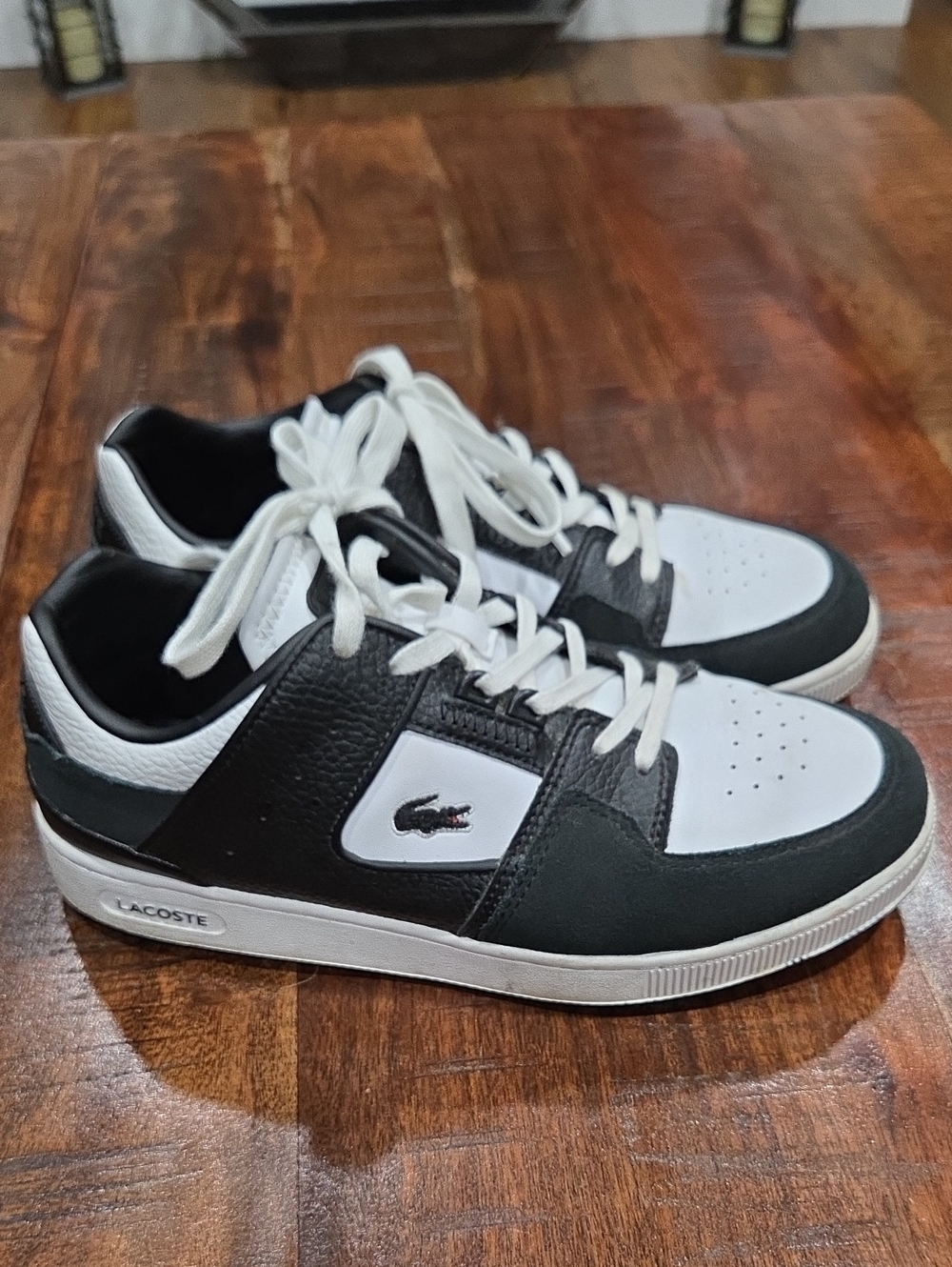 Lacoste Sneakers